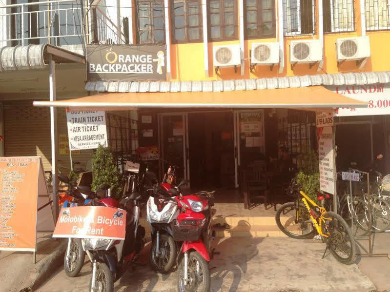 Orange Backpacker Hostel Vientiane Bagian luar foto