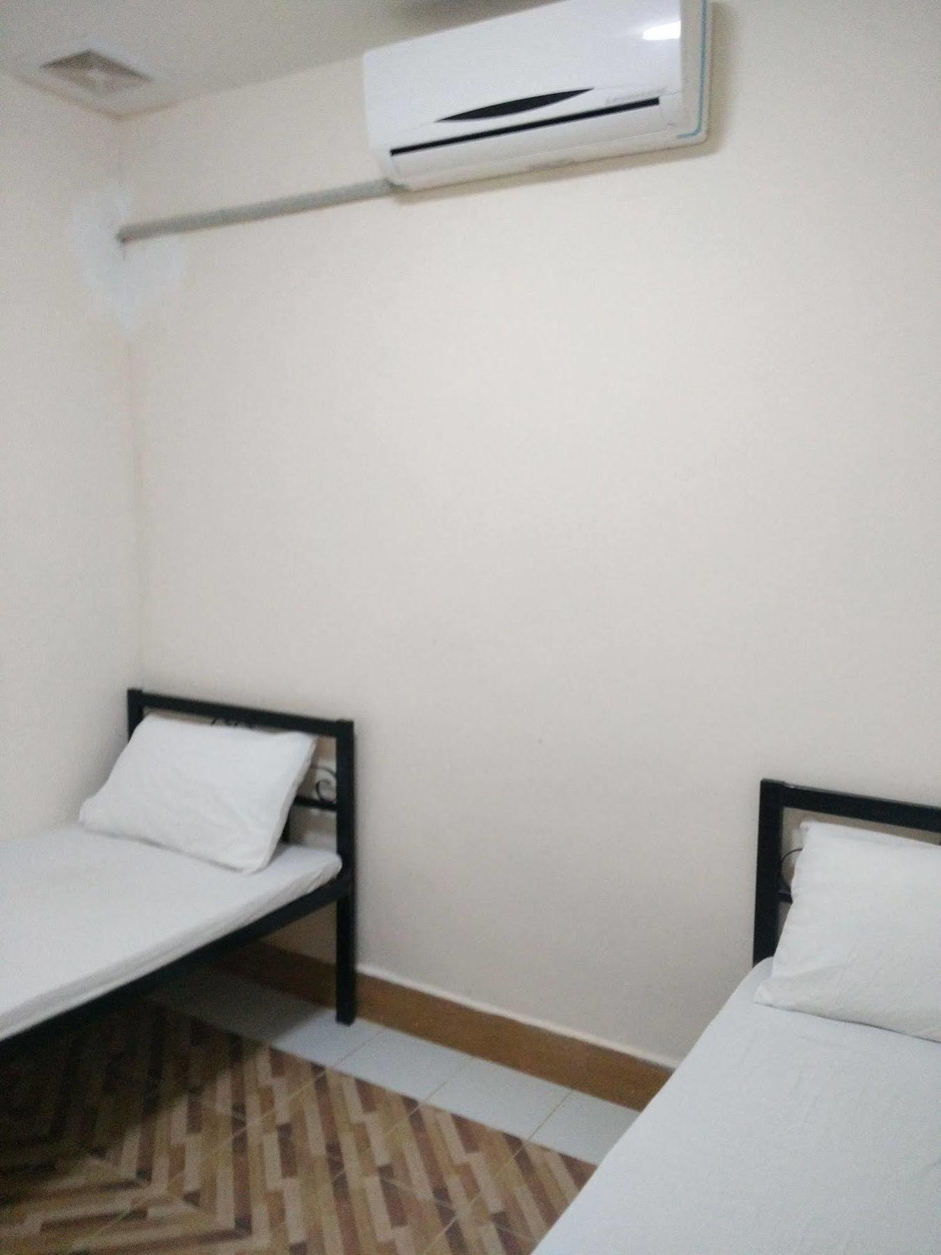 Orange Backpacker Hostel Vientiane Bagian luar foto
